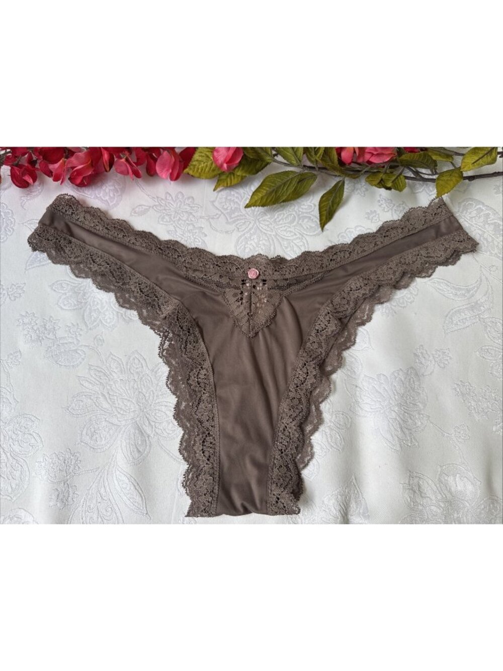 VICTORIA'S SECRET M SILKY MOCHA BROWN HIGH LEG LACE TRIM BRAZILIAN PANTIES NWT